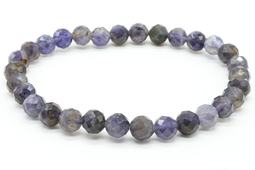 Armband aus Cordierit mit 6 mm facettierten Perlen