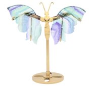 Mehrfarbiger Fluorit-Schmetterling auf einem 14 cm großen Sockel